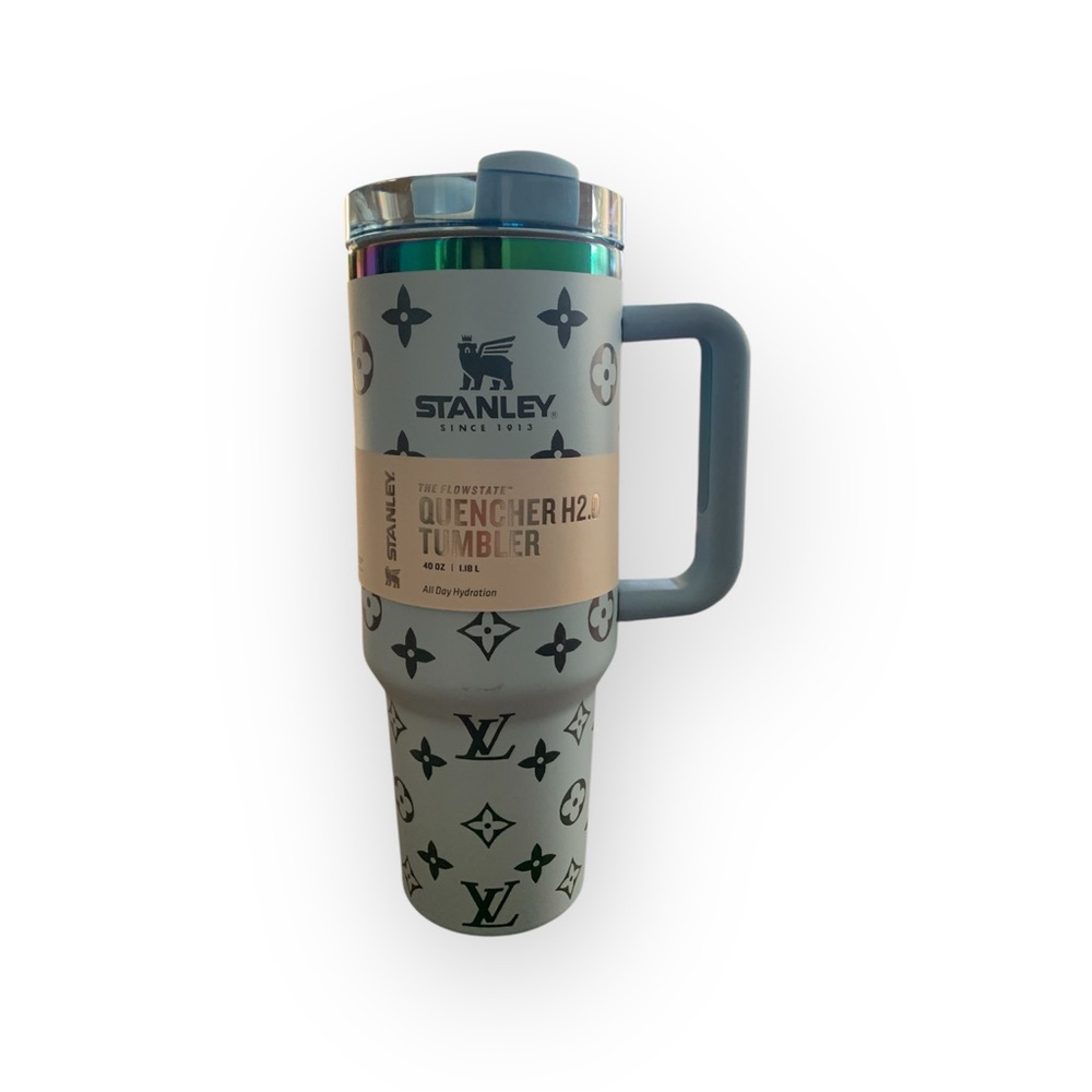 Stanley Quencher H2.0 Tumbler - Baby Blue